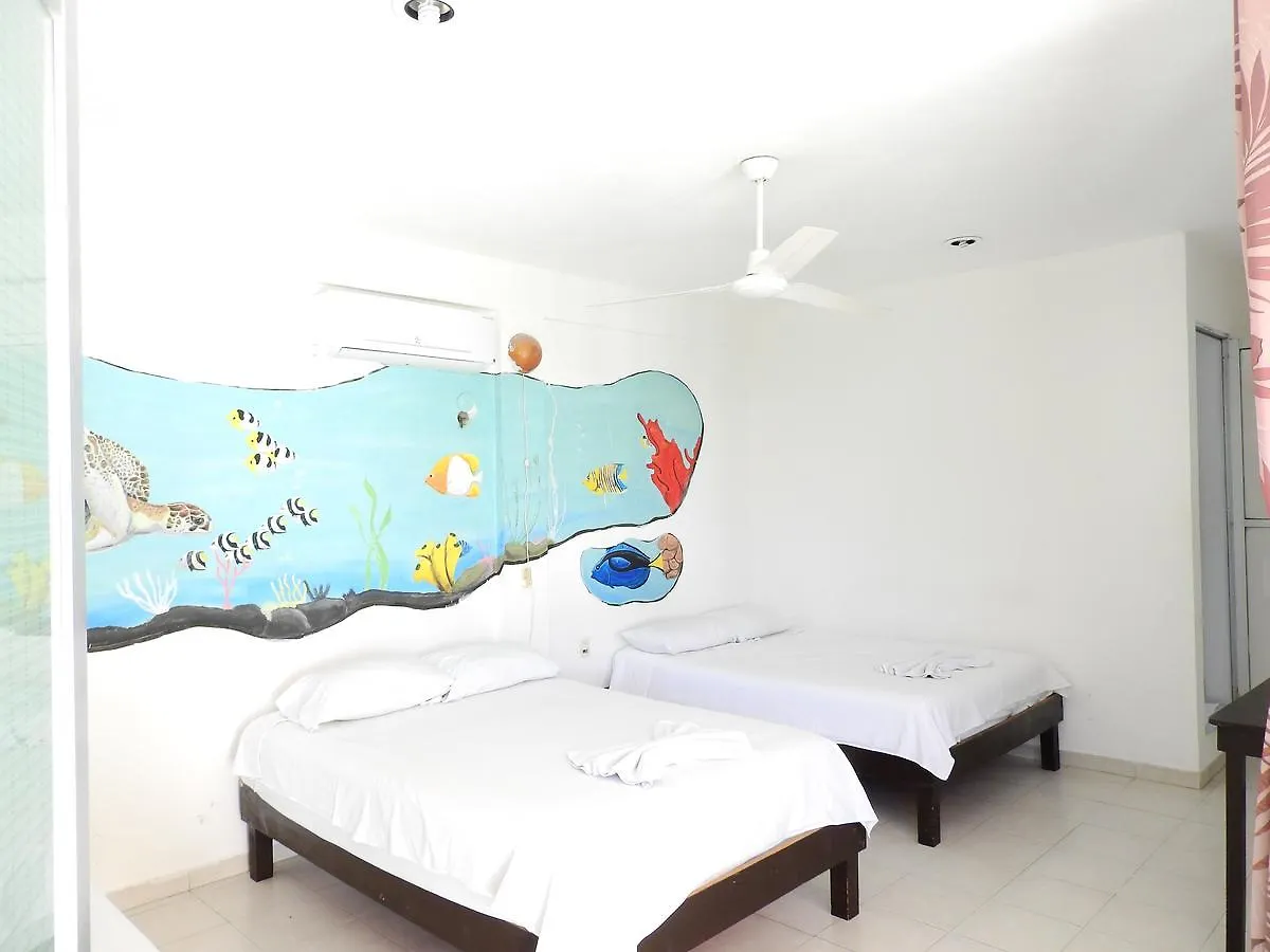 Hotel Marinelly Playa del Carmen 2*,  México